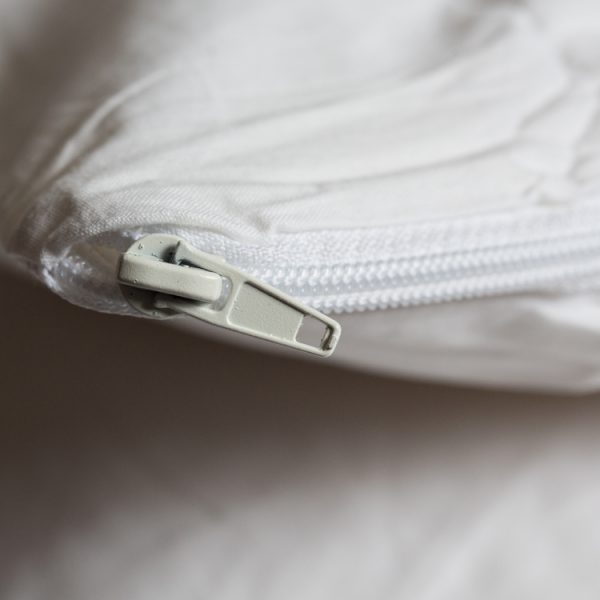AntiAllergy 100 Cotton Zipped Duvet Protector Fully Encased Non
