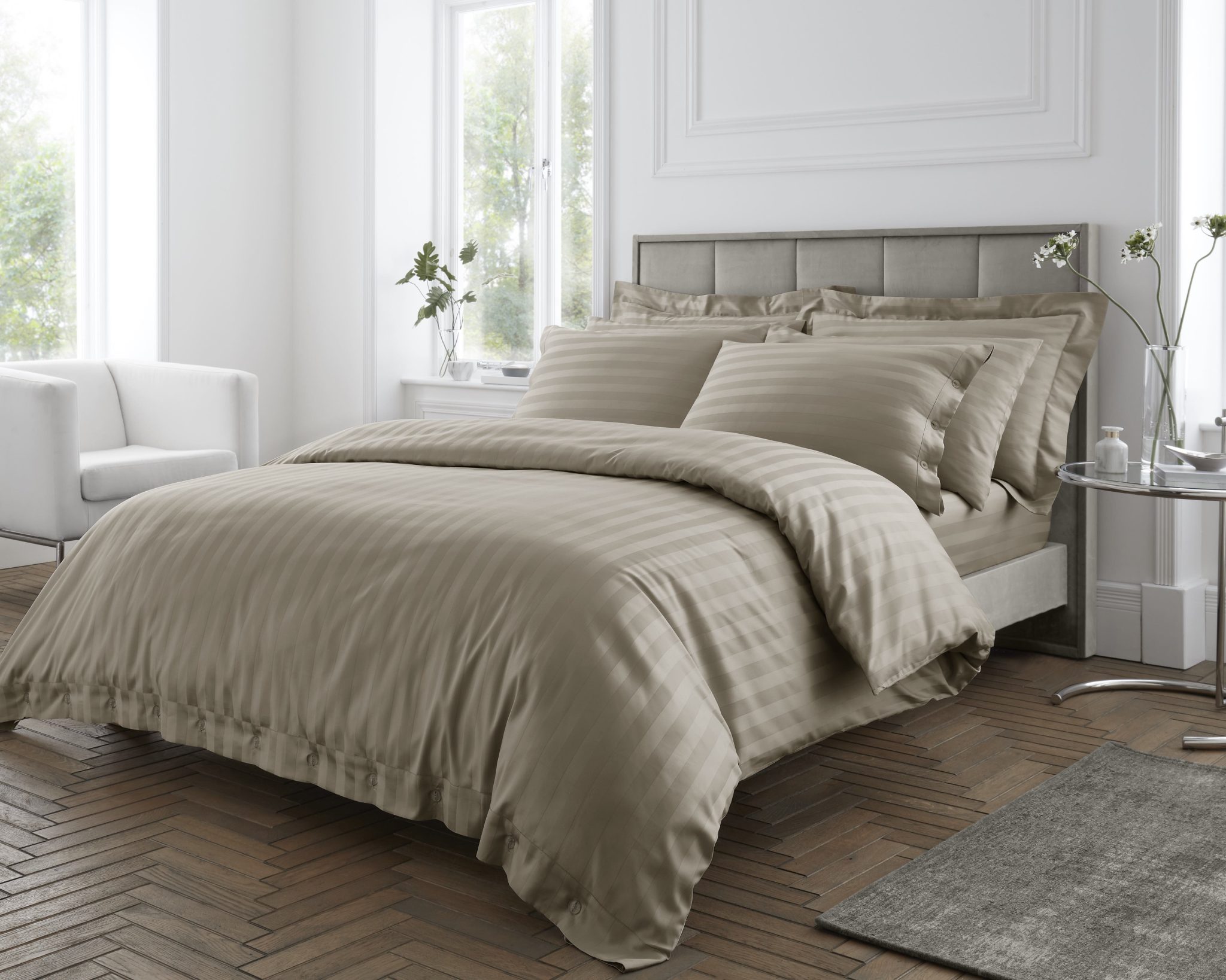 Caravan Luxury Satin Stripe Duvet Cover and Pillowcase Set Island Bed