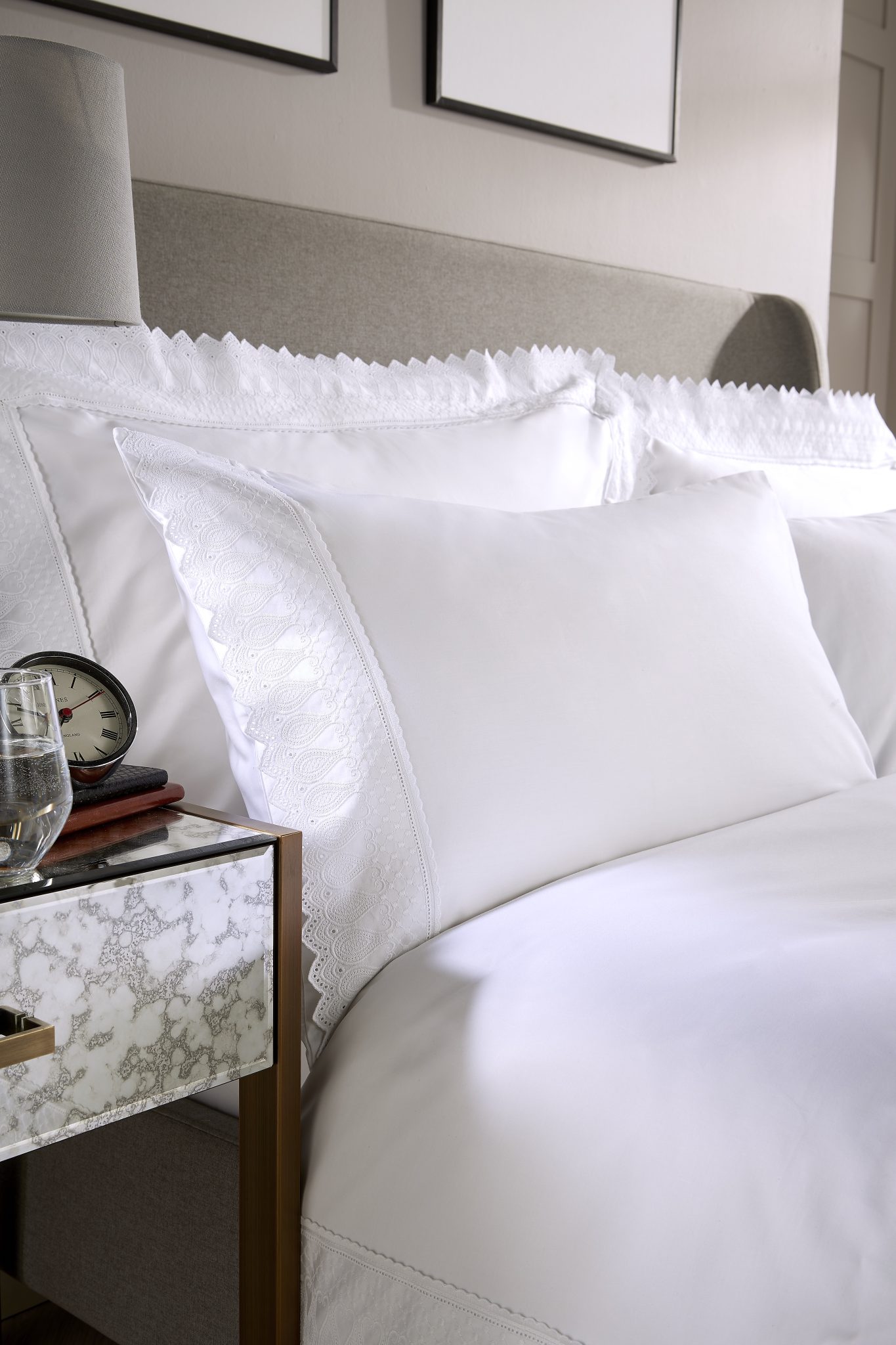 William Hunt Savile Row 600 Thread Count 100 Cotton Embroidered